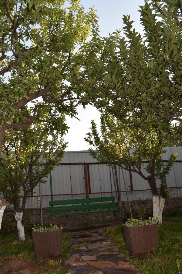 Гостевой Дом Chimgan Apple Garden Exterior foto